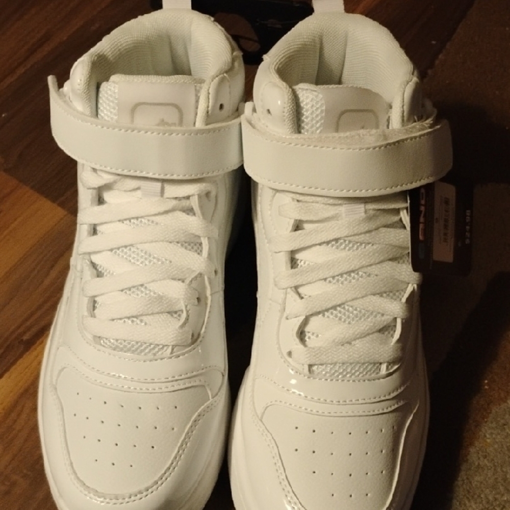 White High-Top Sneakers with Velcro Strap